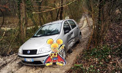 La-Fiat-Punto-grigia-l-auto-sulla-quale-viaggiava-Jelko.jpg